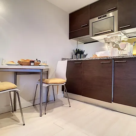 Nestor&jeeves - Provencal Duplex - Central - Close Sea - Top Floor Apartment Nice